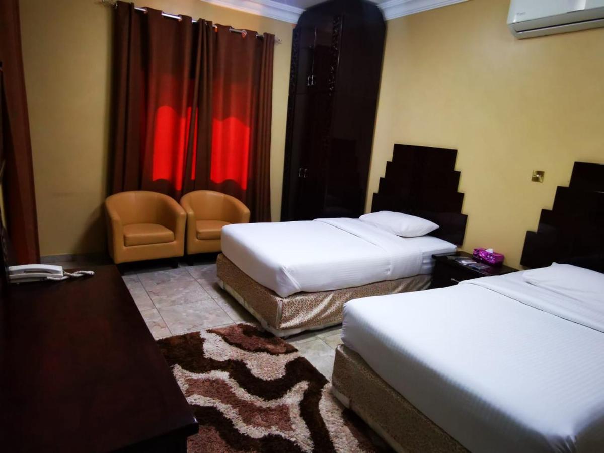 Address Hotel Apartments العنوان للشقق الفندقية Al Buraimi Exterior foto